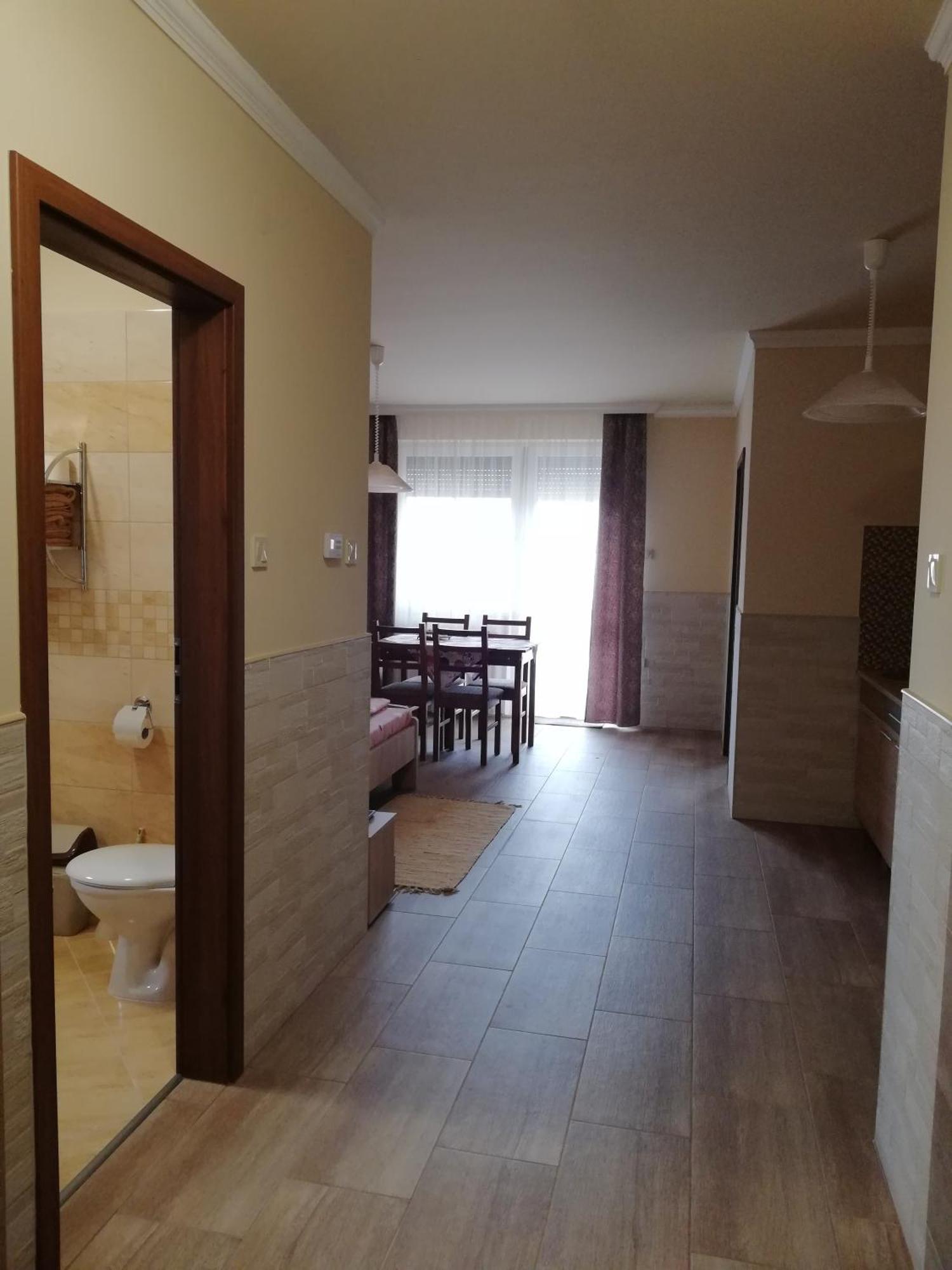 Hajdúszoboszló Imola Es Andrea Apartmanhaz 3 מראה חיצוני תמונה