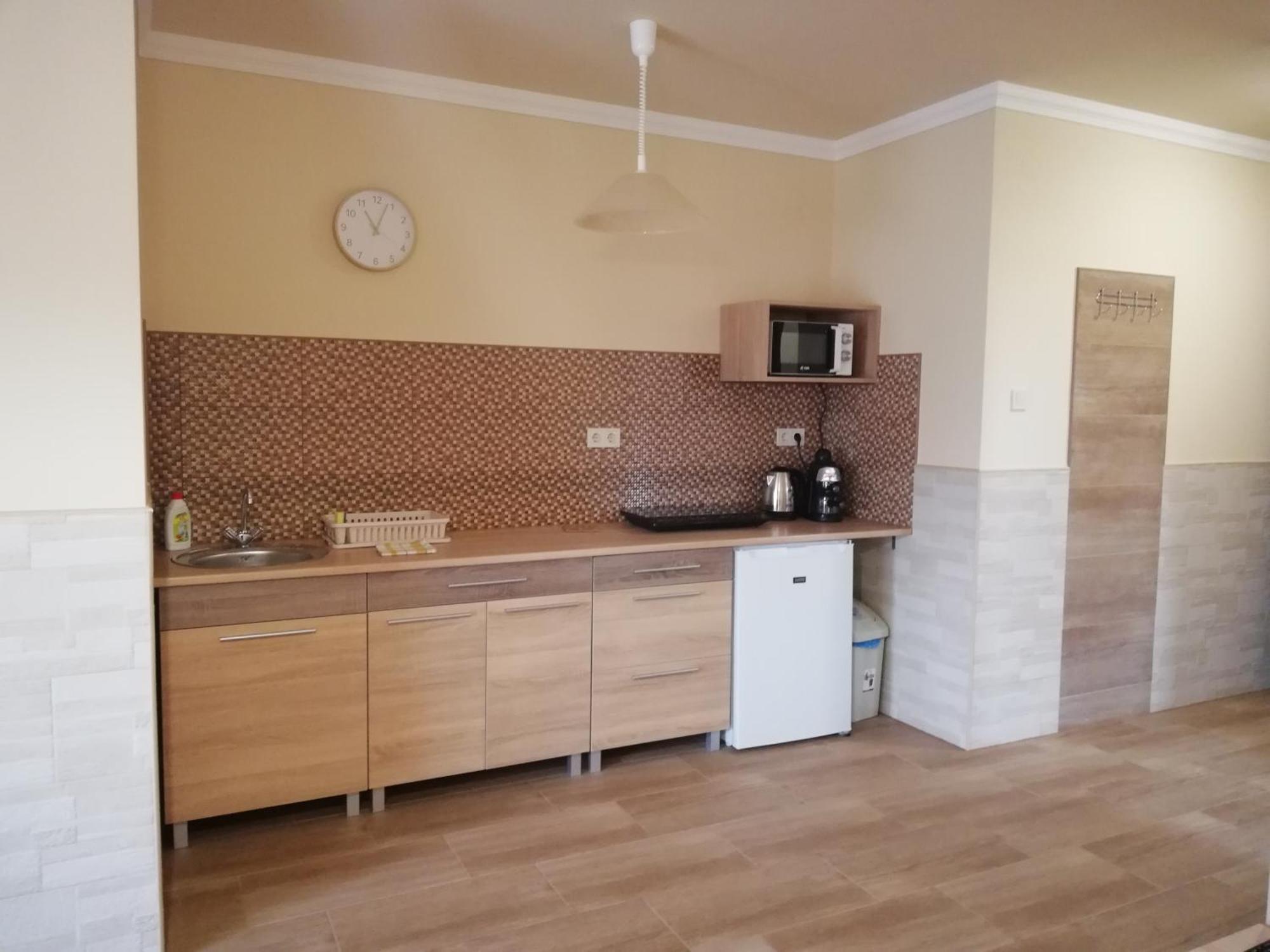 Hajdúszoboszló Imola Es Andrea Apartmanhaz 3 מראה חיצוני תמונה