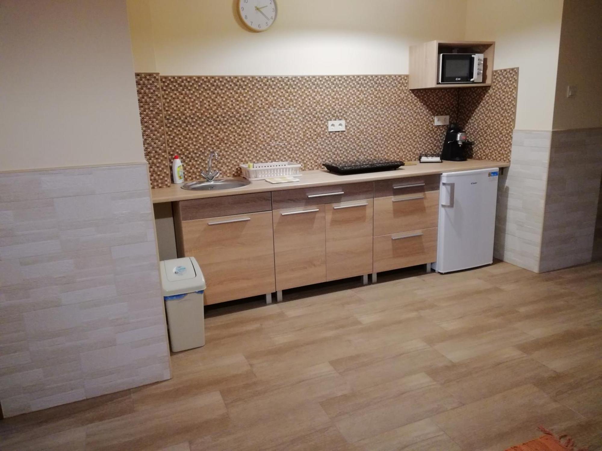 Hajdúszoboszló Imola Es Andrea Apartmanhaz 3 מראה חיצוני תמונה